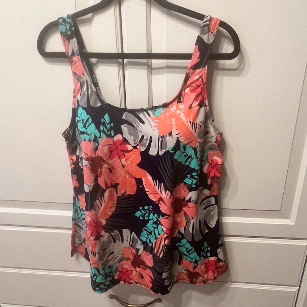 SWIMSUITS FOR ALL – BEACH BELLE Classic Scoopneck Tankini (20X)
